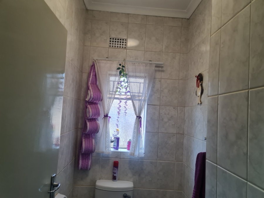 3 Bedroom Property for Sale in Protea Park North West
